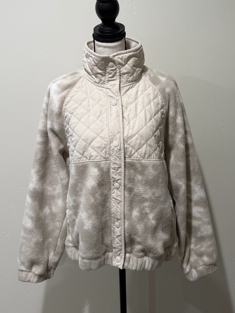 Abercrombie & Fitch Cream Quilted Front Teddy Jacket